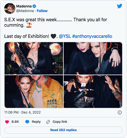 Johnny Depp’s Fans Notice His ‘Rotting’ Teeth after He Held Back Tears Following 7-Minute Standing Ovation