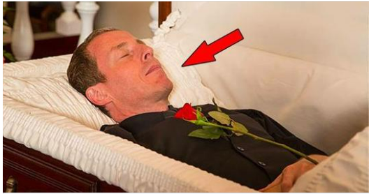 Scientists Put a Camera in a Coffin for Research Purposes. When They Turned it on, They Screamed! 