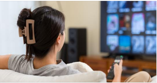 Iconic 90s talk show host no longer recognizable as she claims Instagram won’t verify her account