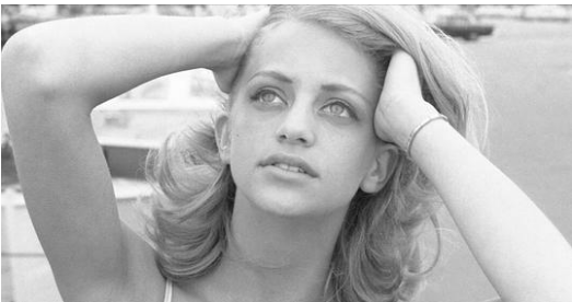 Little girl was abandoned by dad who said she was ‘dead’ to him – now she’s a famous actress 
