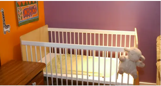 My Husband Missed the Birth of Our First Child — After Discharge, I Returned to an Empty House and a Creepy Note in the Crib