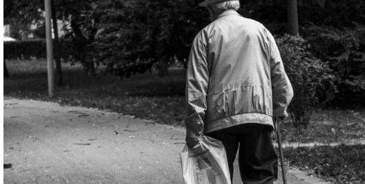 Old Man Goes to Visit Daughter for His 80th Birthday, She Doesn’t Let Him Enter Her House