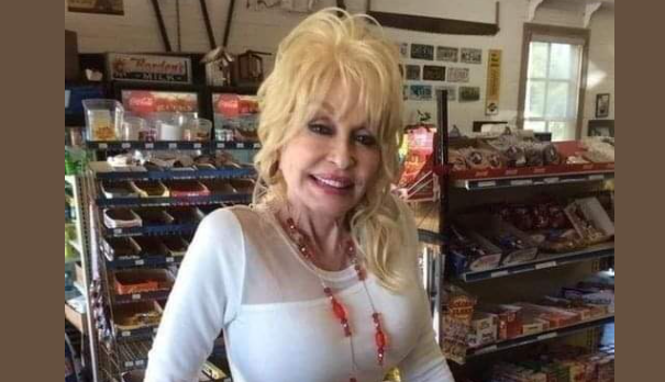 Don’t believe Dolly Parton’s surprising disclosure about herself.