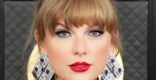Taylor Swift takes off makeup, leaves us with no words
